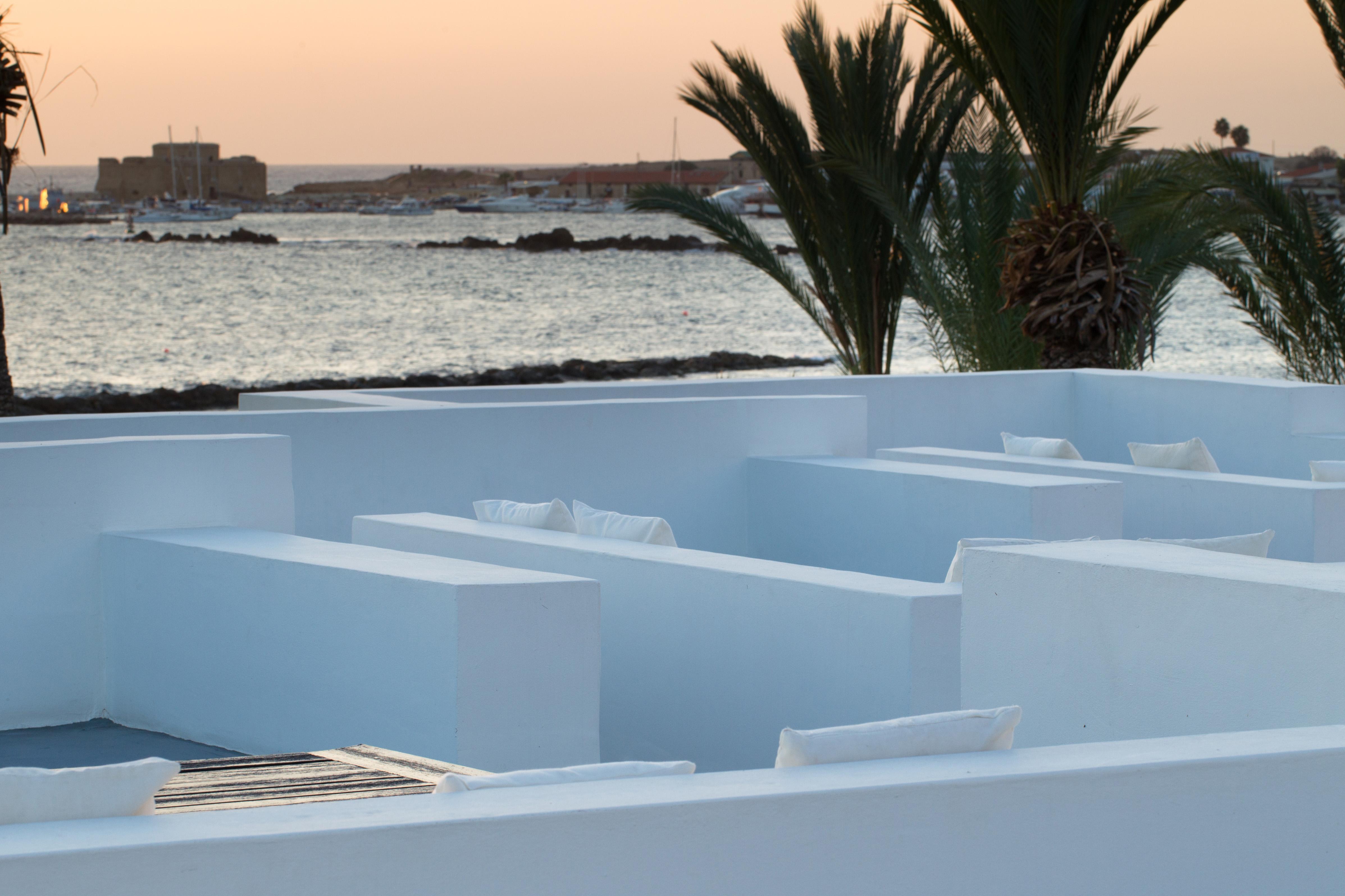 Almyra Hotel Пафос Екстериор снимка The whitewashed houses of the island