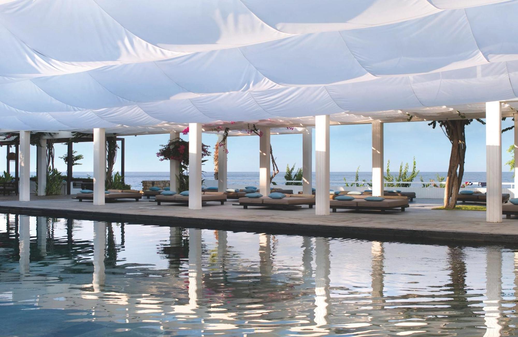 Almyra Hotel Пафос Екстериор снимка The beach club at the resort