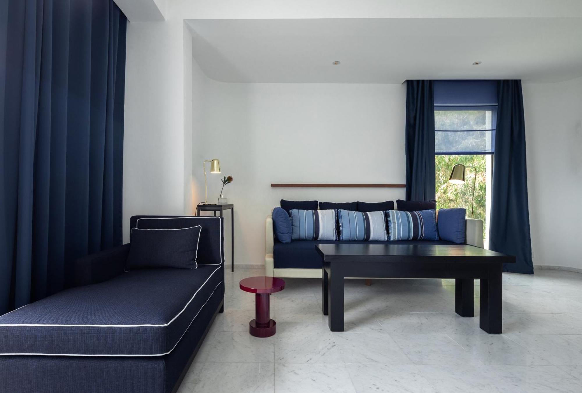 Almyra Hotel Пафос Екстериор снимка