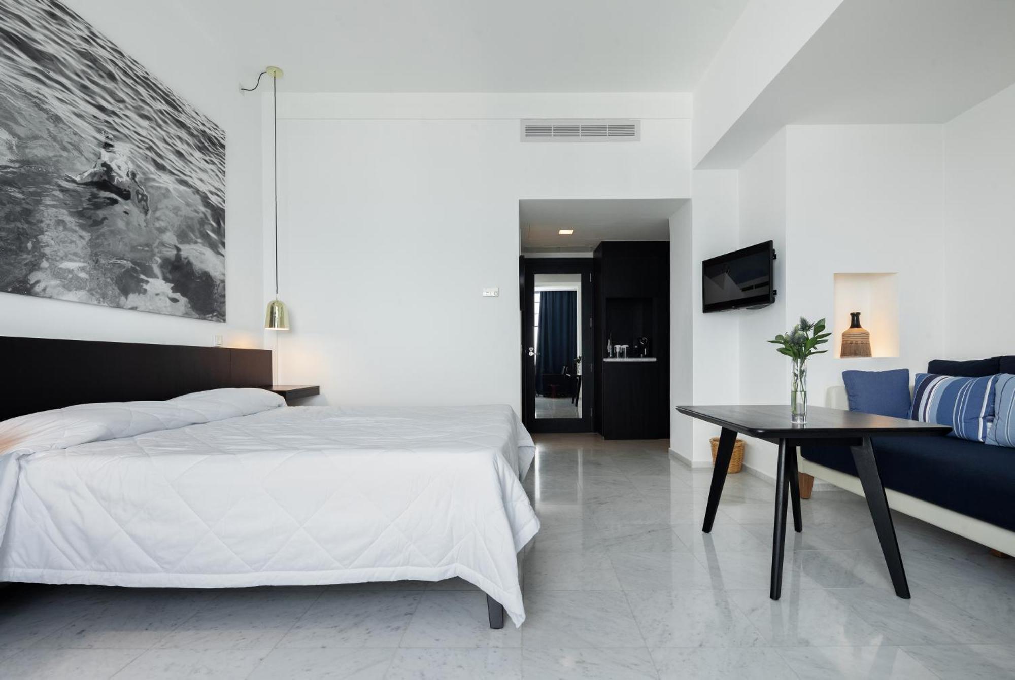 Almyra Hotel Пафос Екстериор снимка